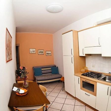 Casa Facchinetti Orange Apartment マルチェージネ エクステリア 写真